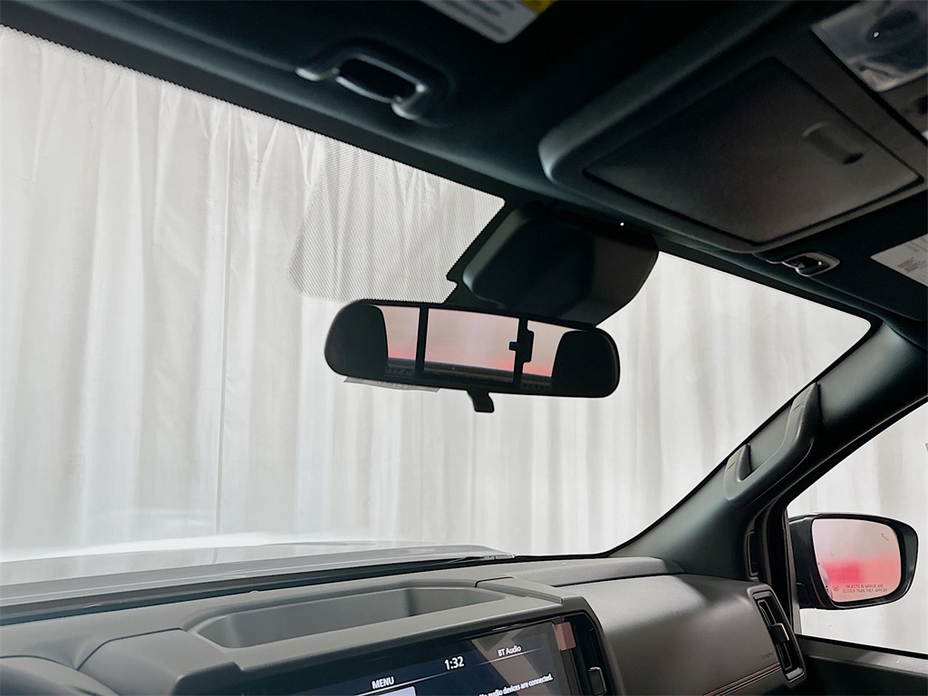 2025 Nissan Frontier PRO-4X photo 33