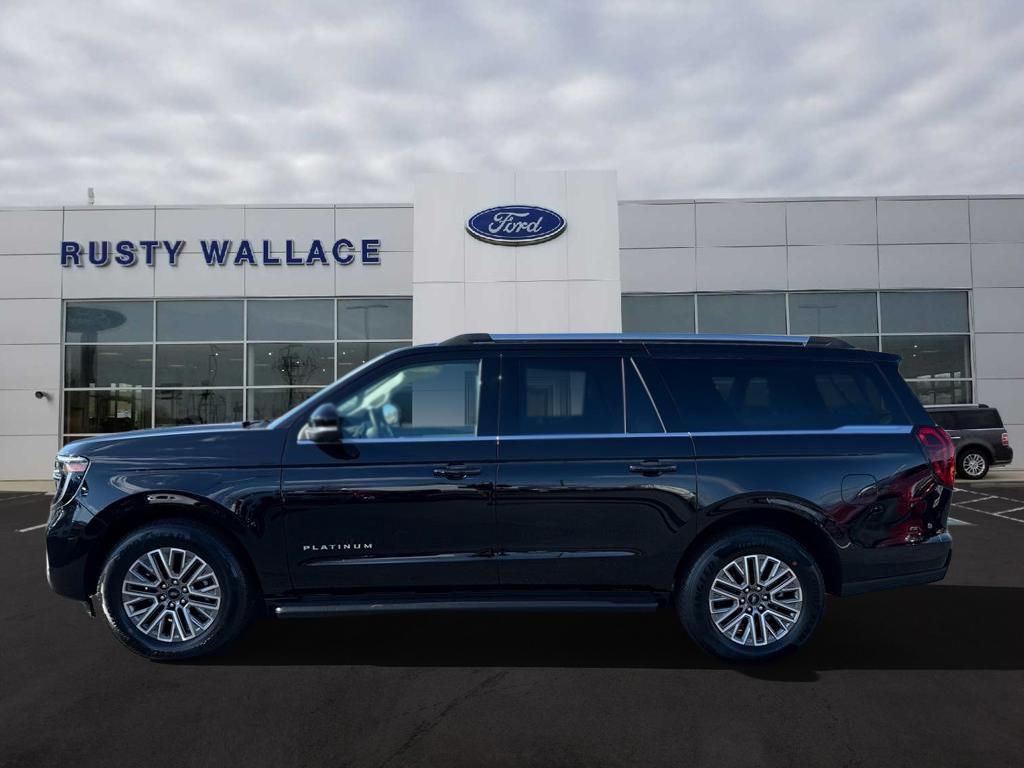 2026 Ford Expedition Platinum's photo