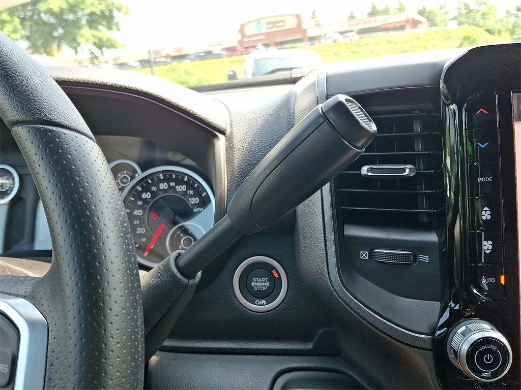 2025 Ram 3500 Tradesman photo 13