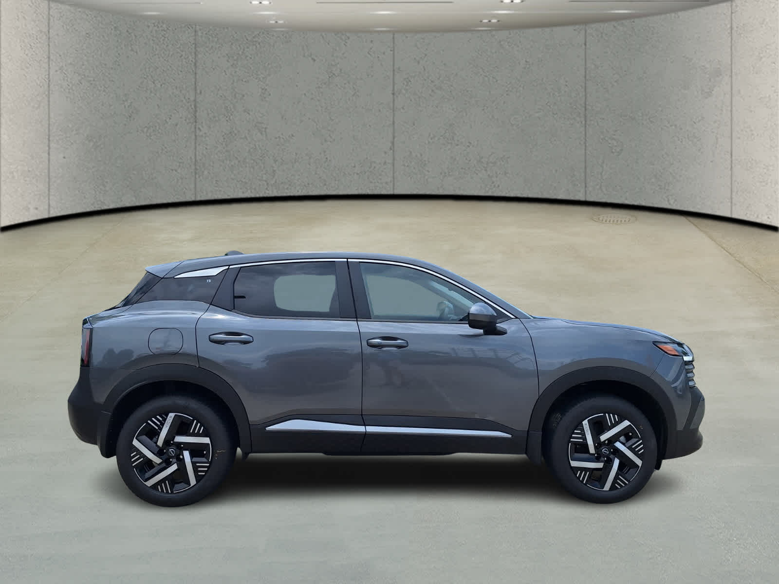 2025 Nissan Kicks SV photo 2