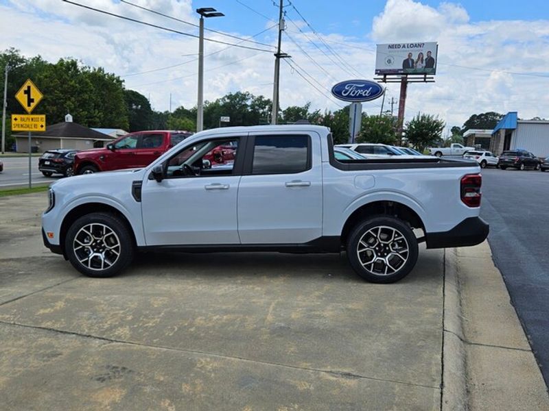 2025 Ford Maverick Lariat photo 3