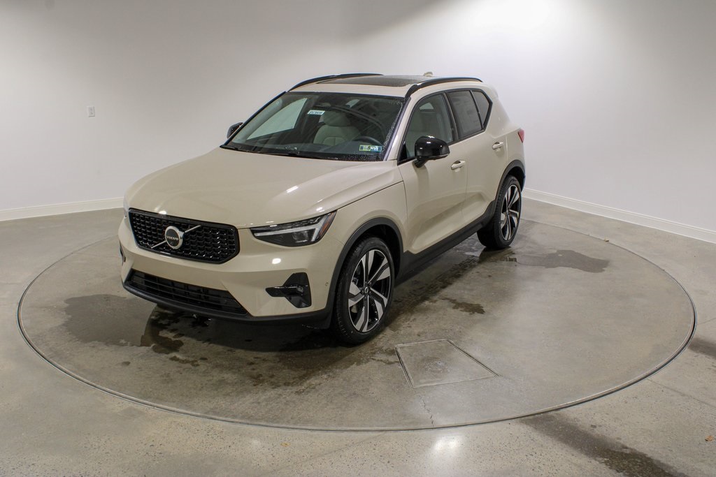 2026 Volvo XC40 Ultra's photo