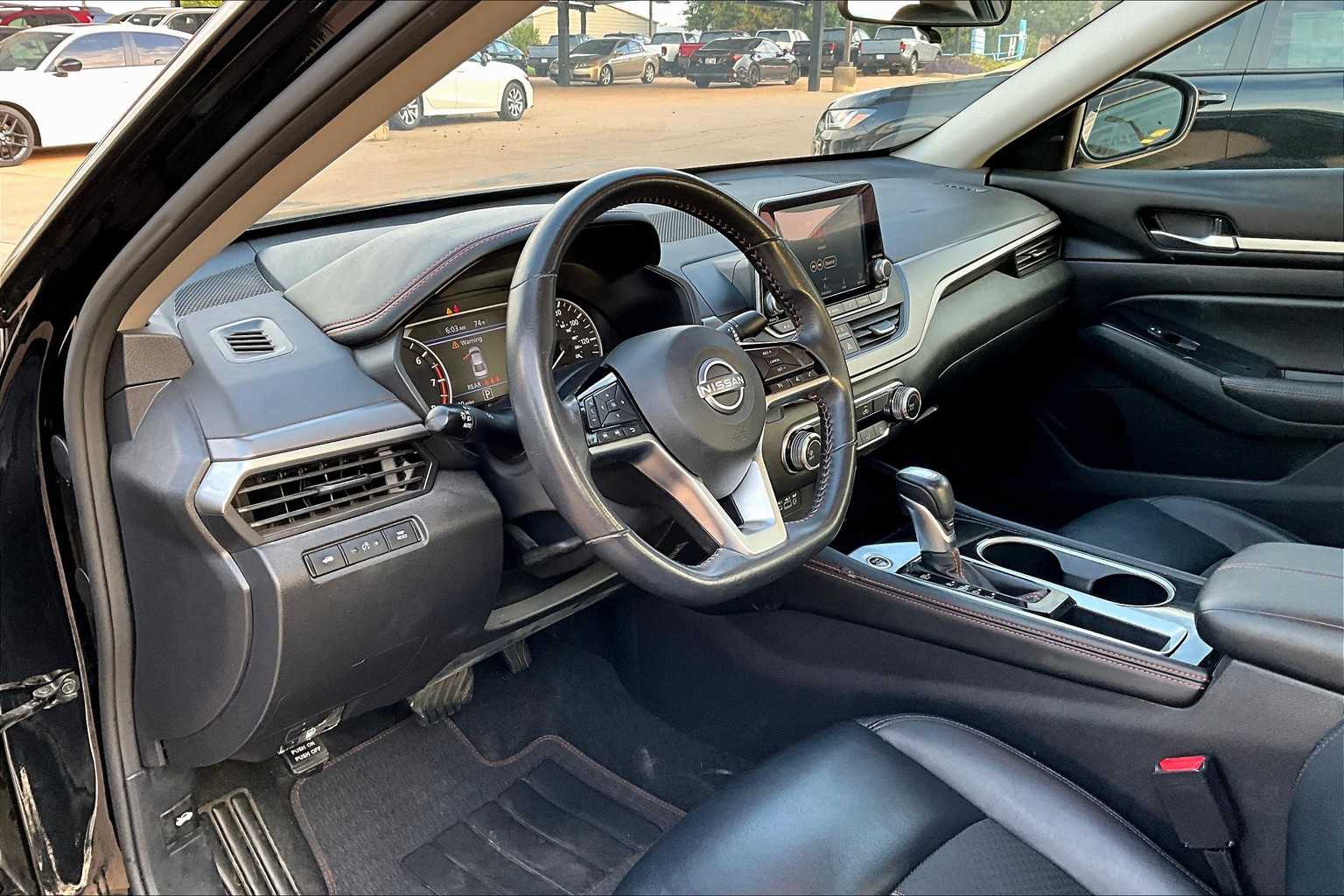 2024 Nissan Altima 2.5 SR photo 15