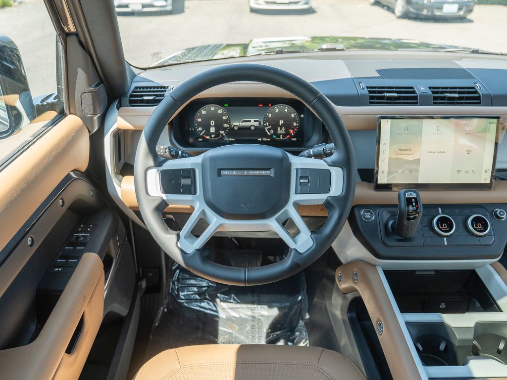 2025 Land Rover Defender 130 S photo 11