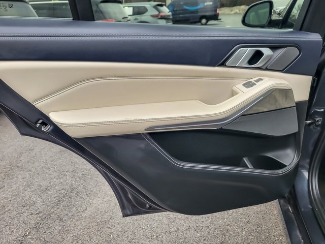2019 BMW X7 - Image 20