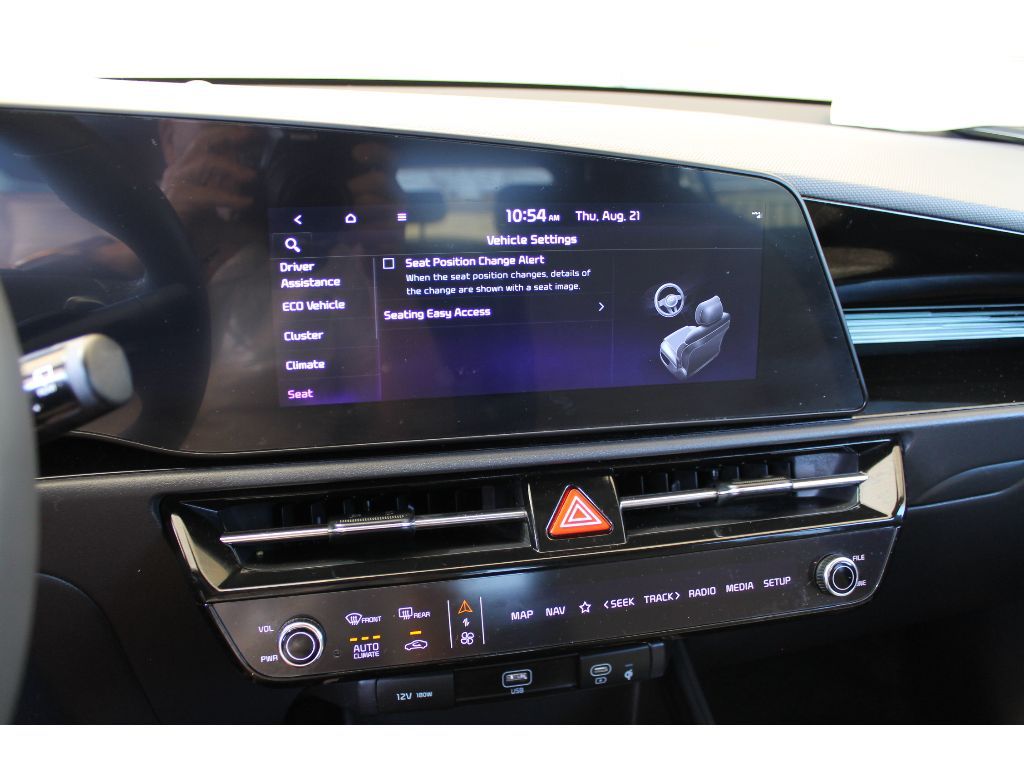 2023 Kia Niro SX Touring photo 20