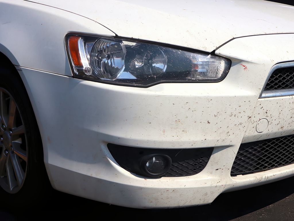 2015 Mitsubishi Lancer ES photo 8