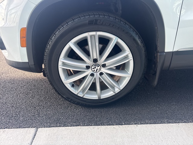 2016 Volkswagen Tiguan SE photo 7
