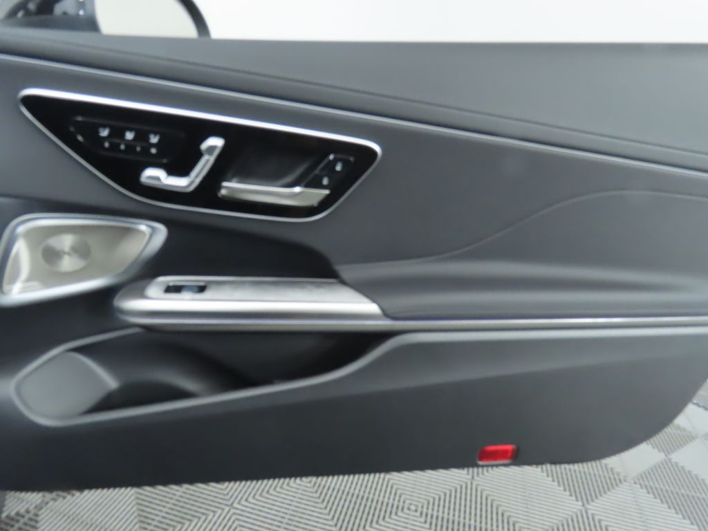 2026 Mercedes Benz CLE 300 4MATIC Cabriolet photo 32