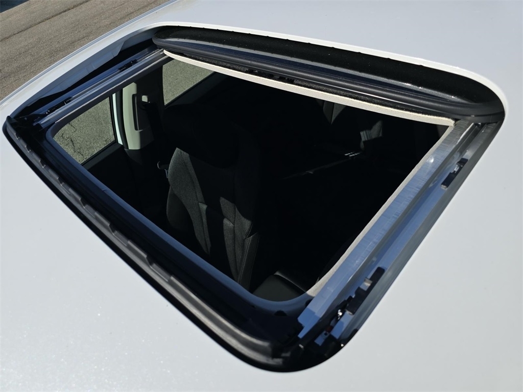 2025 Honda Accord SE photo 2