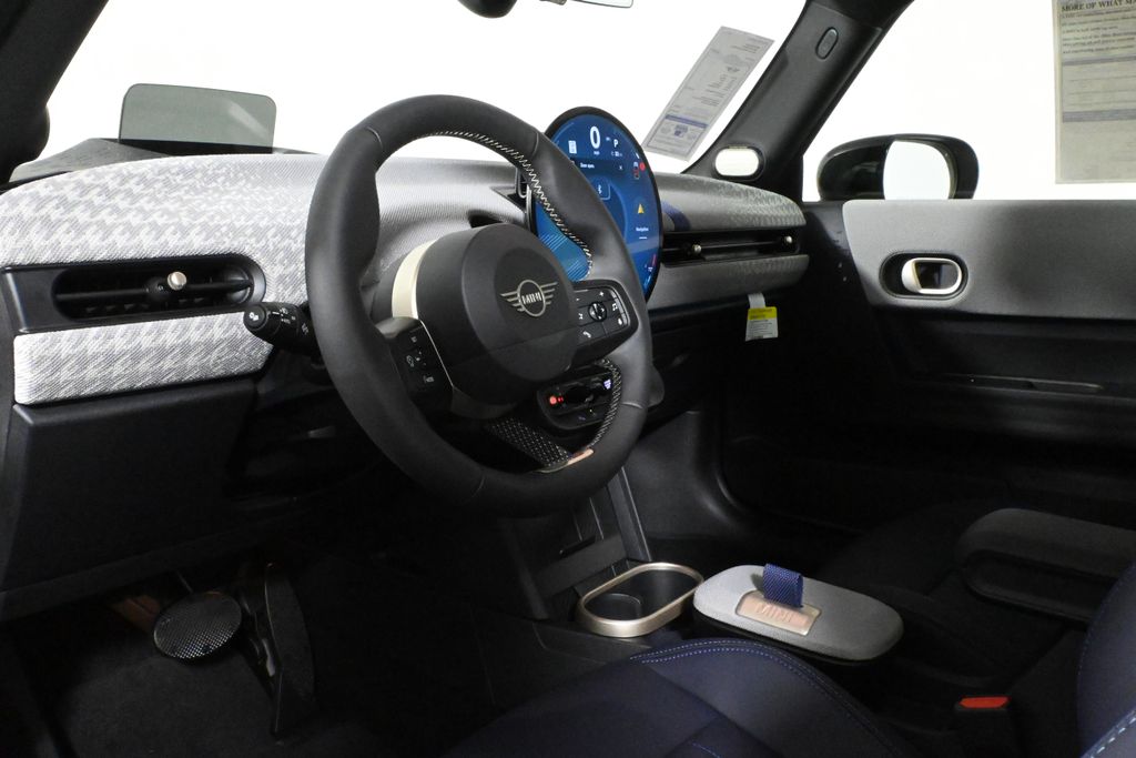 2025 Mini Cooper S photo 12