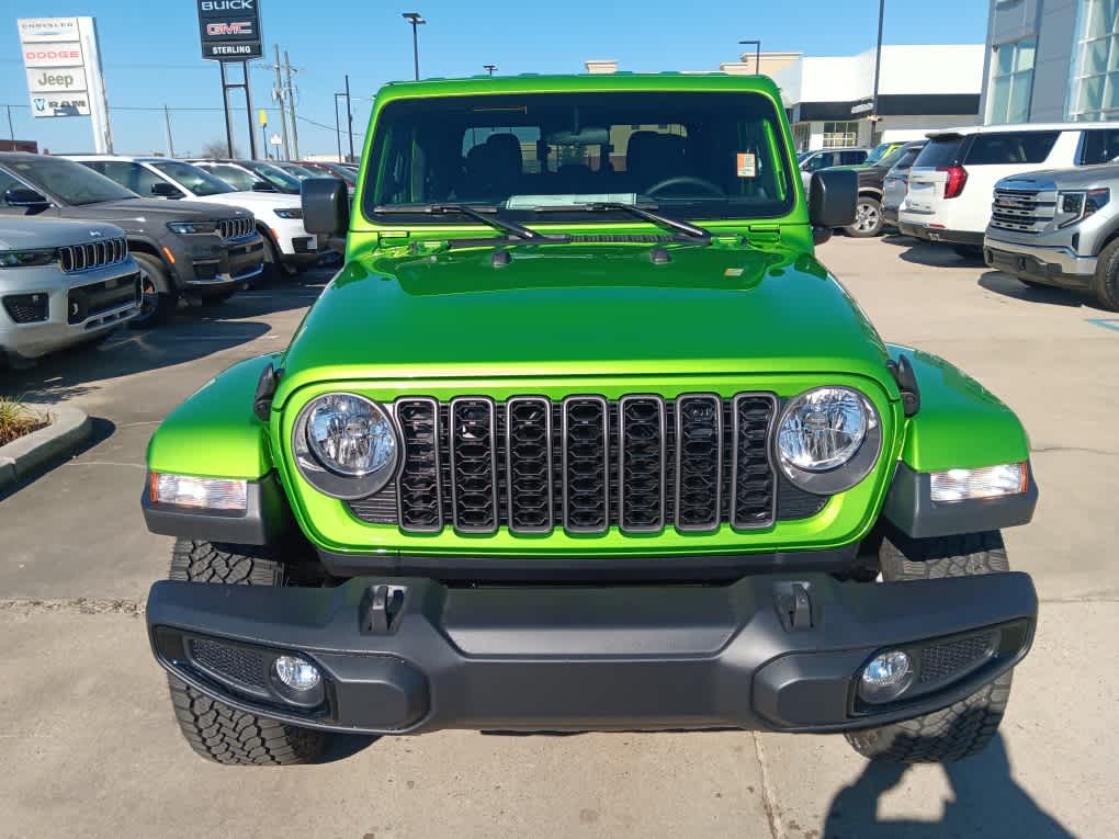 2025 Jeep Gladiator Sport photo 2
