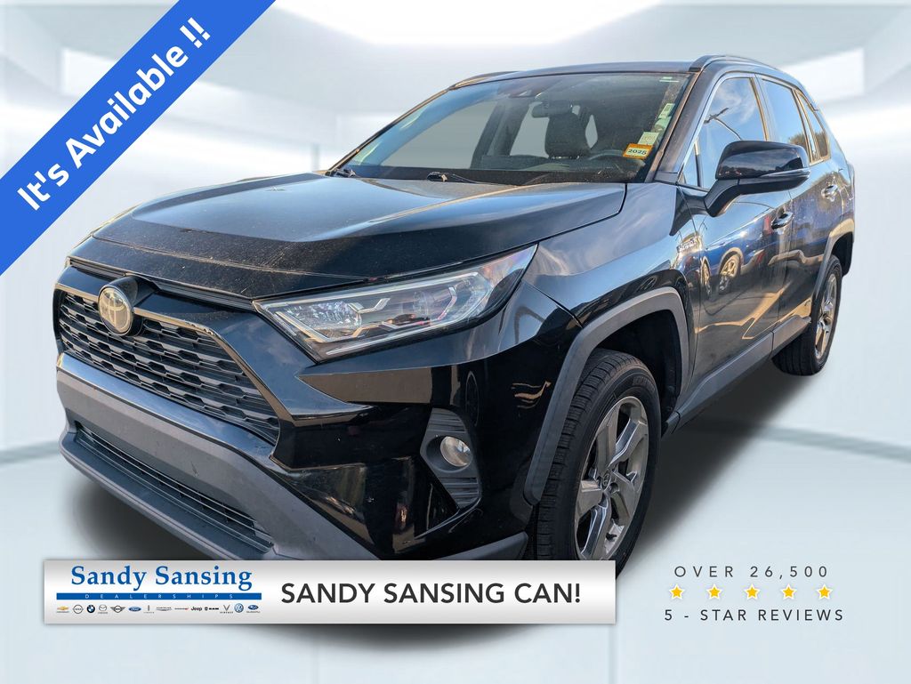 2021 Toyota RAV4 XLE Premium's photo