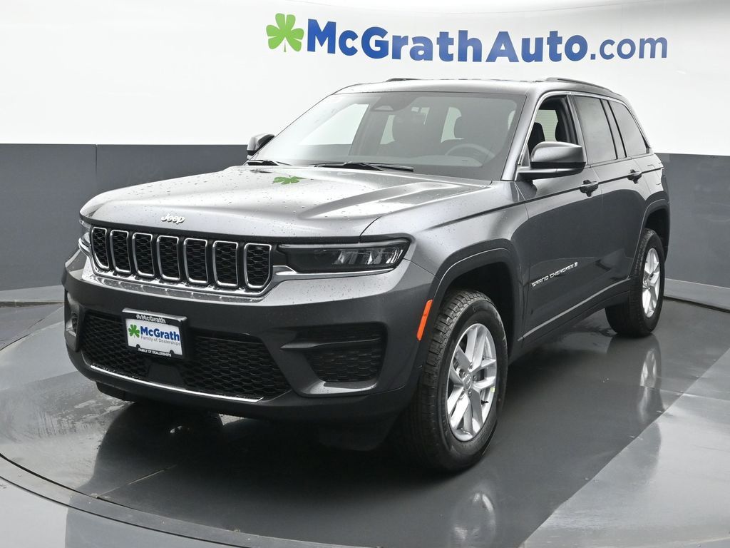 2025 Jeep Grand Cherokee Laredo X photo 16