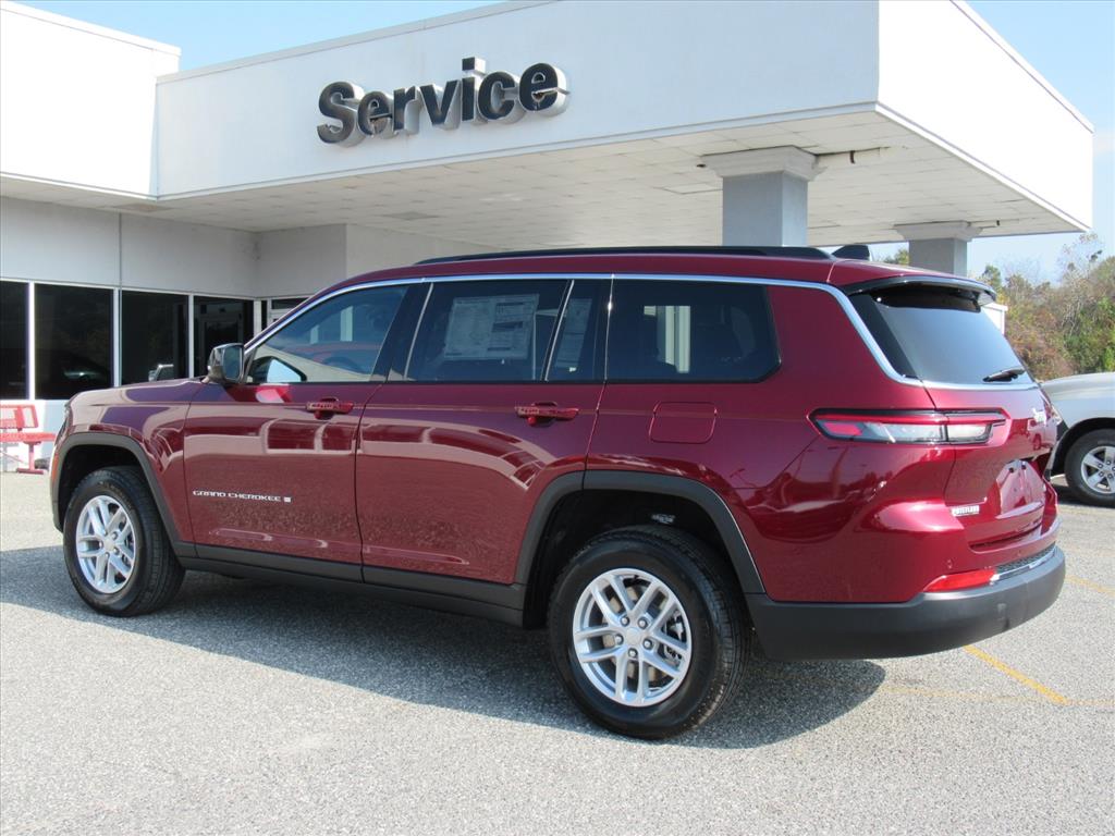 2025 Jeep Grand Cherokee Laredo X photo 4