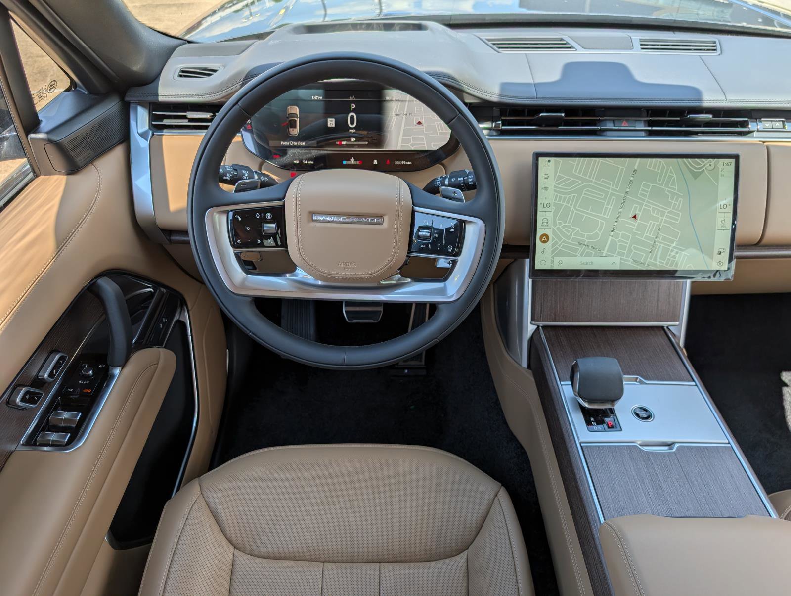 2025 Land Rover Range Rover SE photo 23