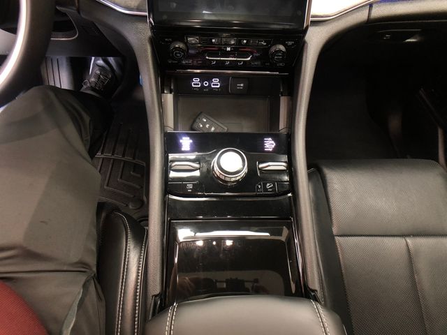 2024 Jeep Grand Cherokee Overland photo 15