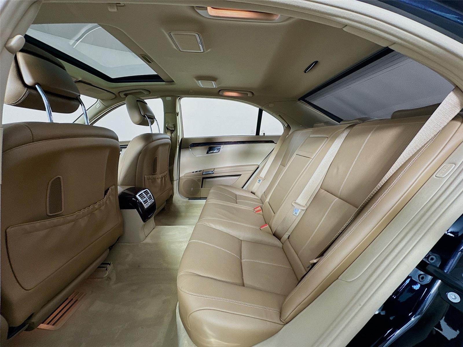 2009 Mercedes Benz S 4MATIC photo 24