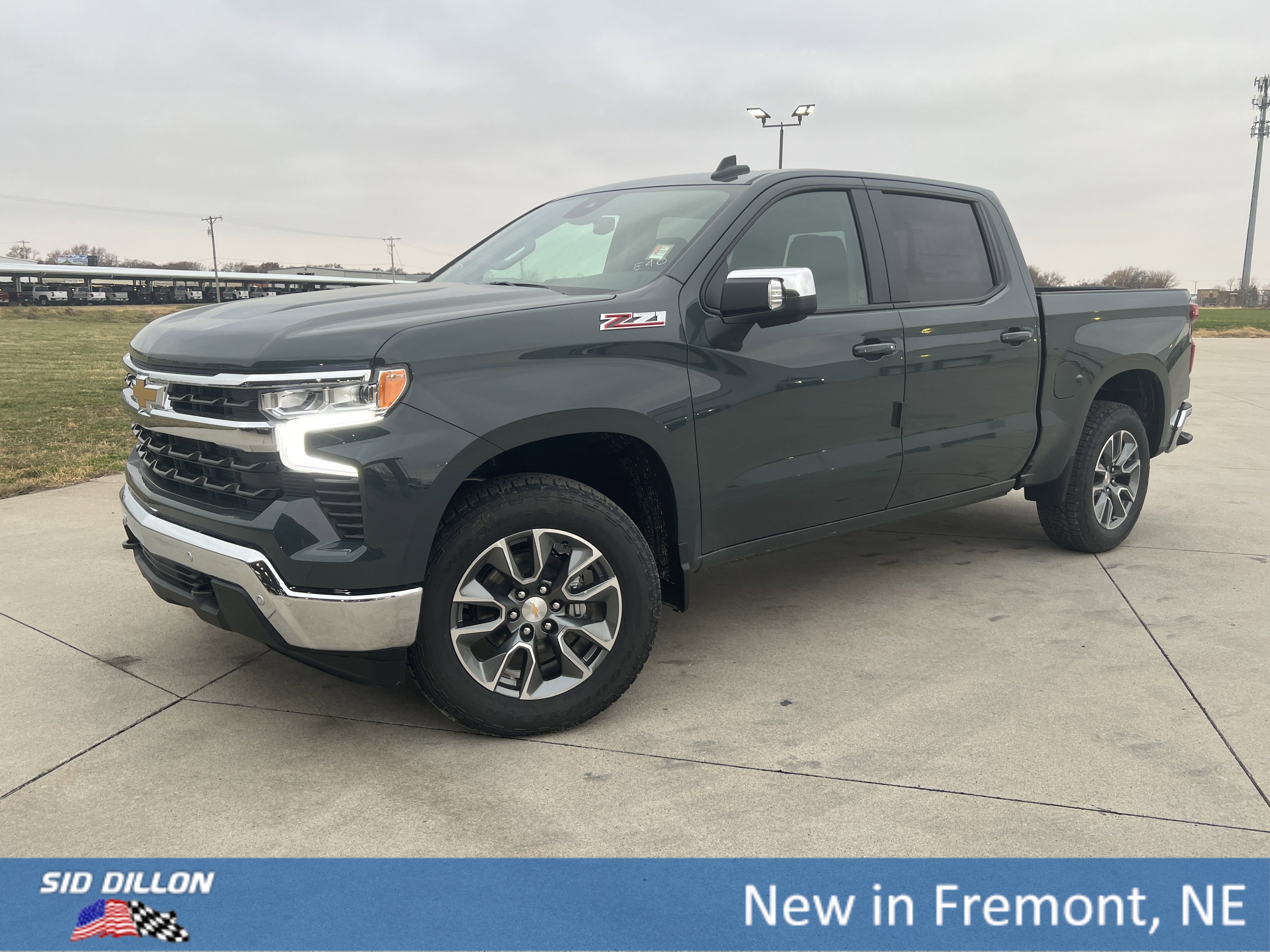 2026 Chevrolet Silverado 1500 LT's photo