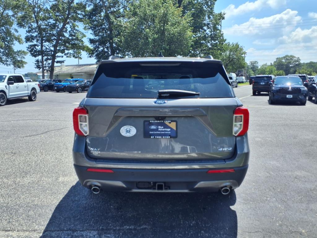 2022 Ford Explorer XLT photo 3