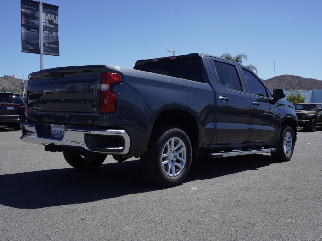 2019 Chevrolet Silverado 1500 LT photo 3