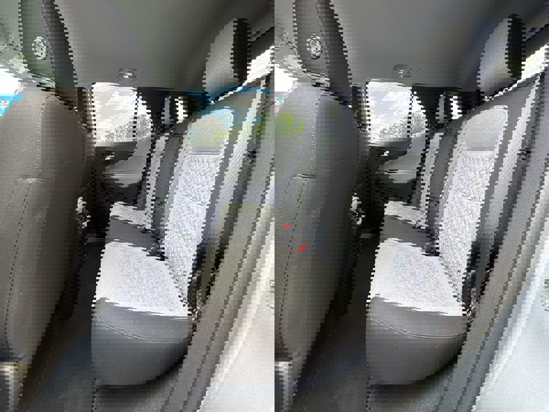 2023 Chevrolet Equinox LS photo 29