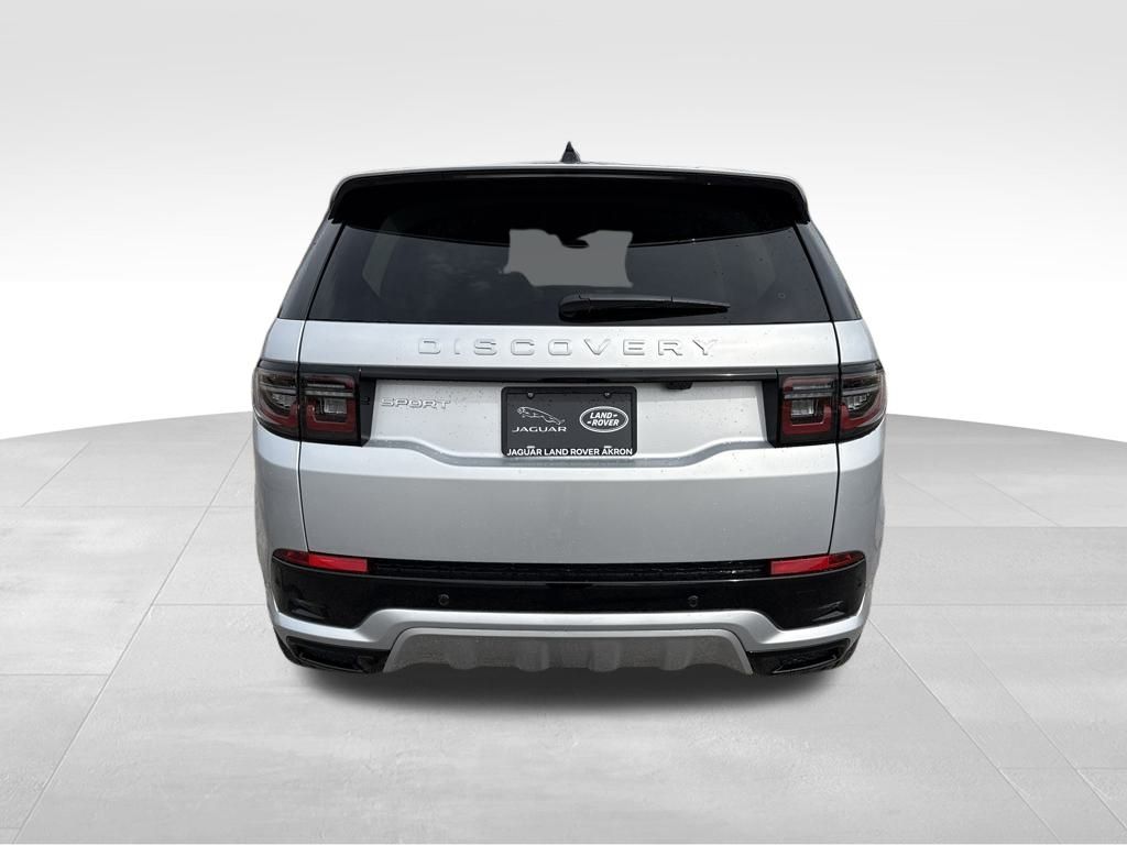 2025 Land Rover Discovery Sport S photo 9