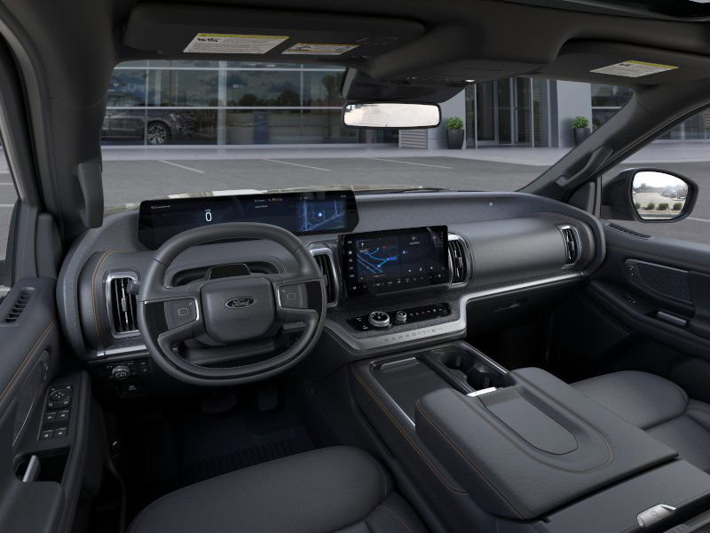 2025 Ford Expedition photo 8