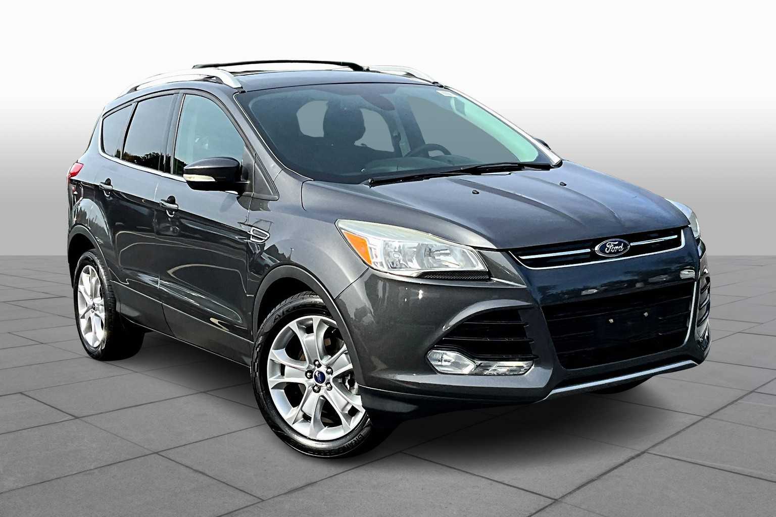 2015 Ford Escape Titanium photo 2