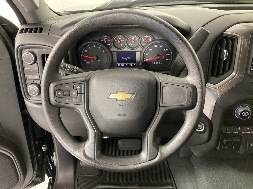2025 Chevrolet Silverado 2500HD Custom photo 7