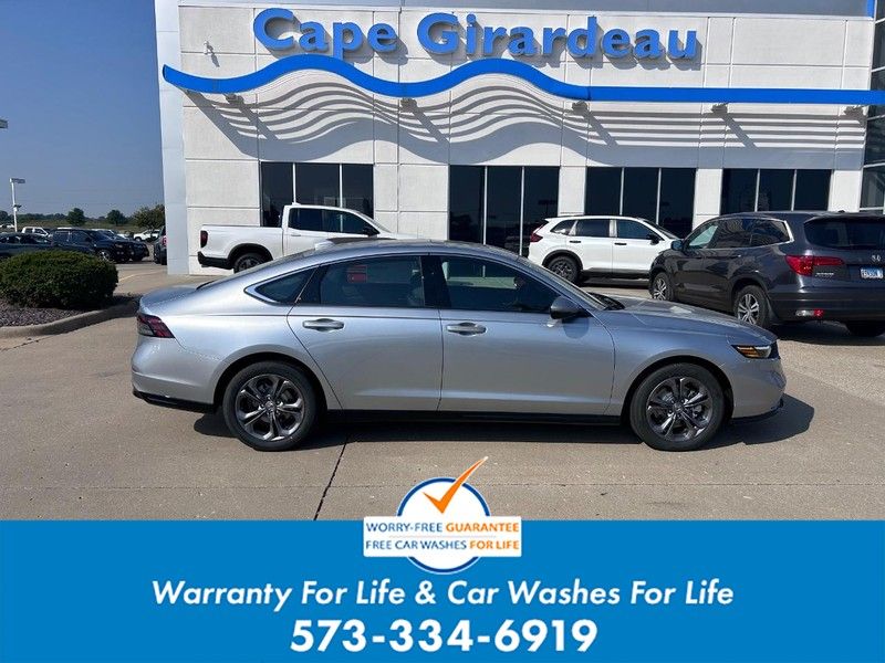 2025 Honda Accord Hybrid EX-L's photo