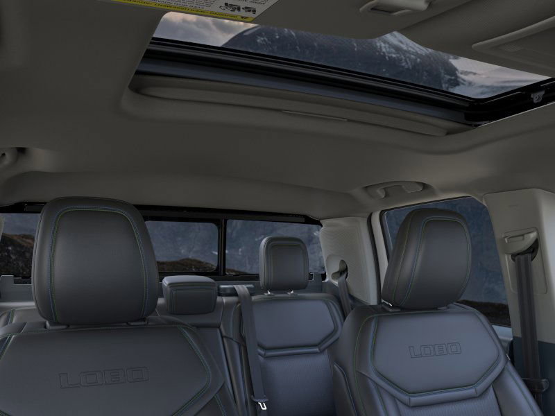 2025 Ford Maverick photo 11
