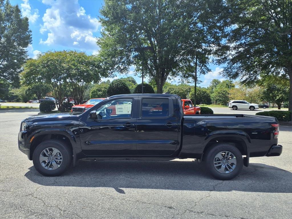 2026 Nissan Frontier Crew Cab SV photo 5