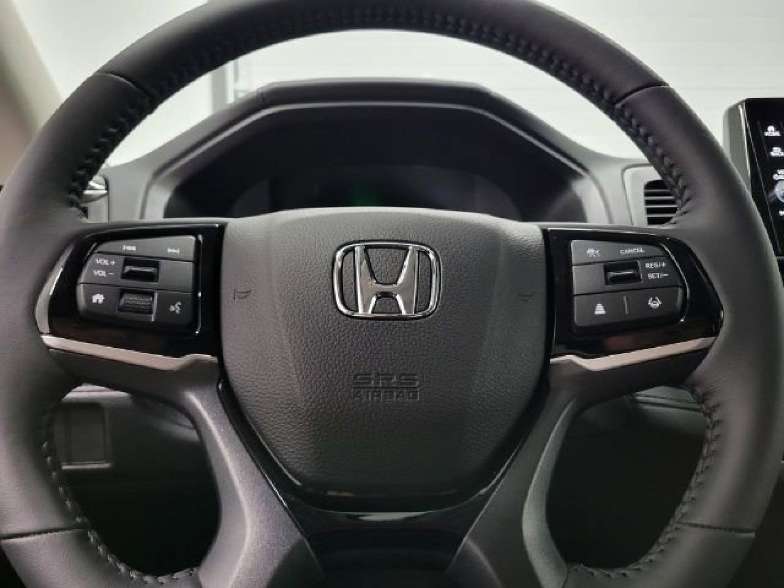 2026 Honda Odyssey Touring photo 12