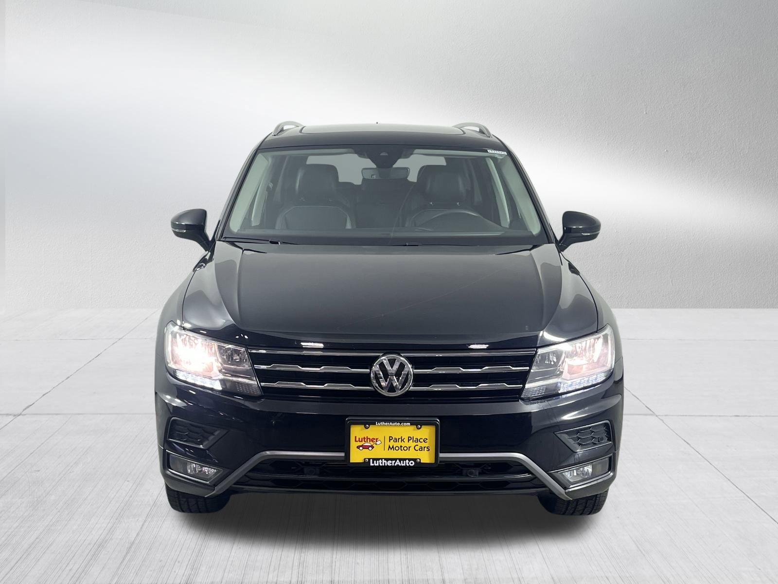2021 Volkswagen Tiguan SEL photo 2