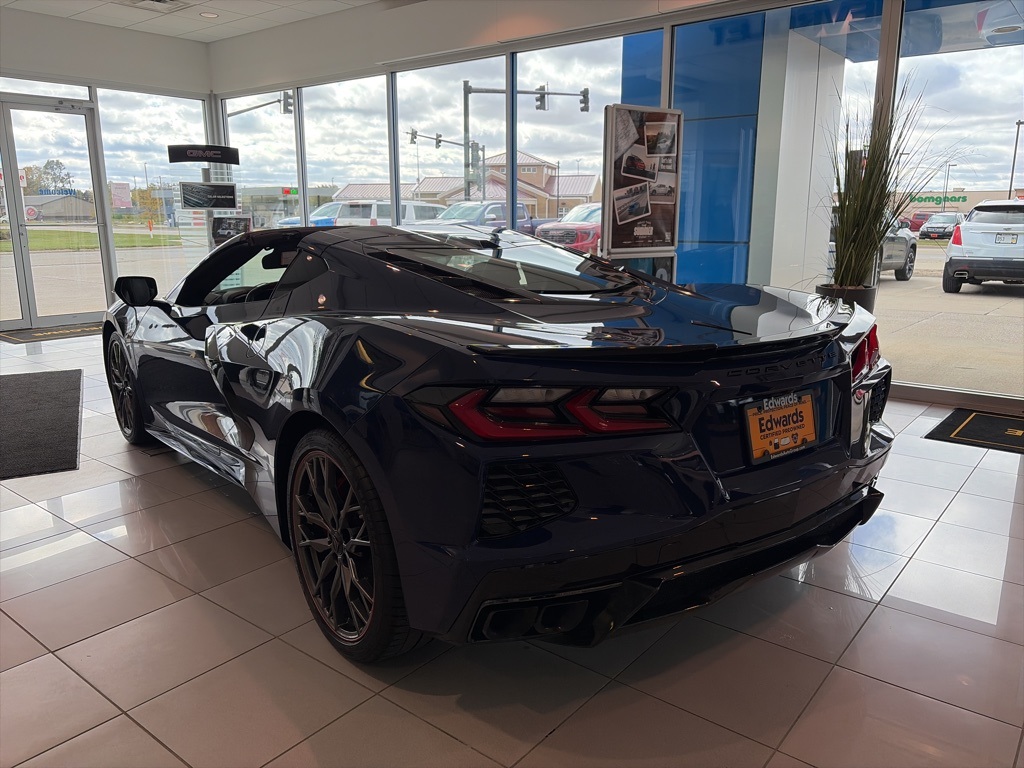 2025 Chevrolet Corvette Stingray 2LT photo 4