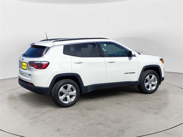 2020 Jeep Compass Latitude photo 4