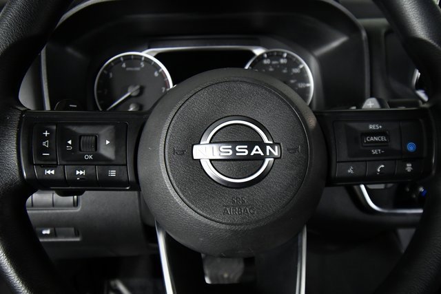 2024 Nissan Rogue SV photo 2