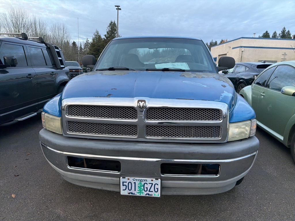 2001 Dodge Ram photo 2