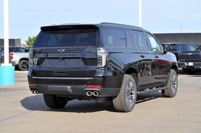 2026 Chevrolet Suburban Z71 photo 3