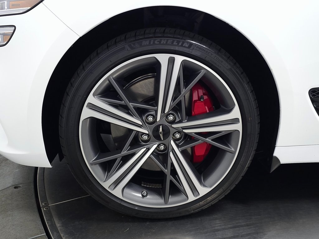 2025 Genesis G70 2.5T Sport Prestige photo 11