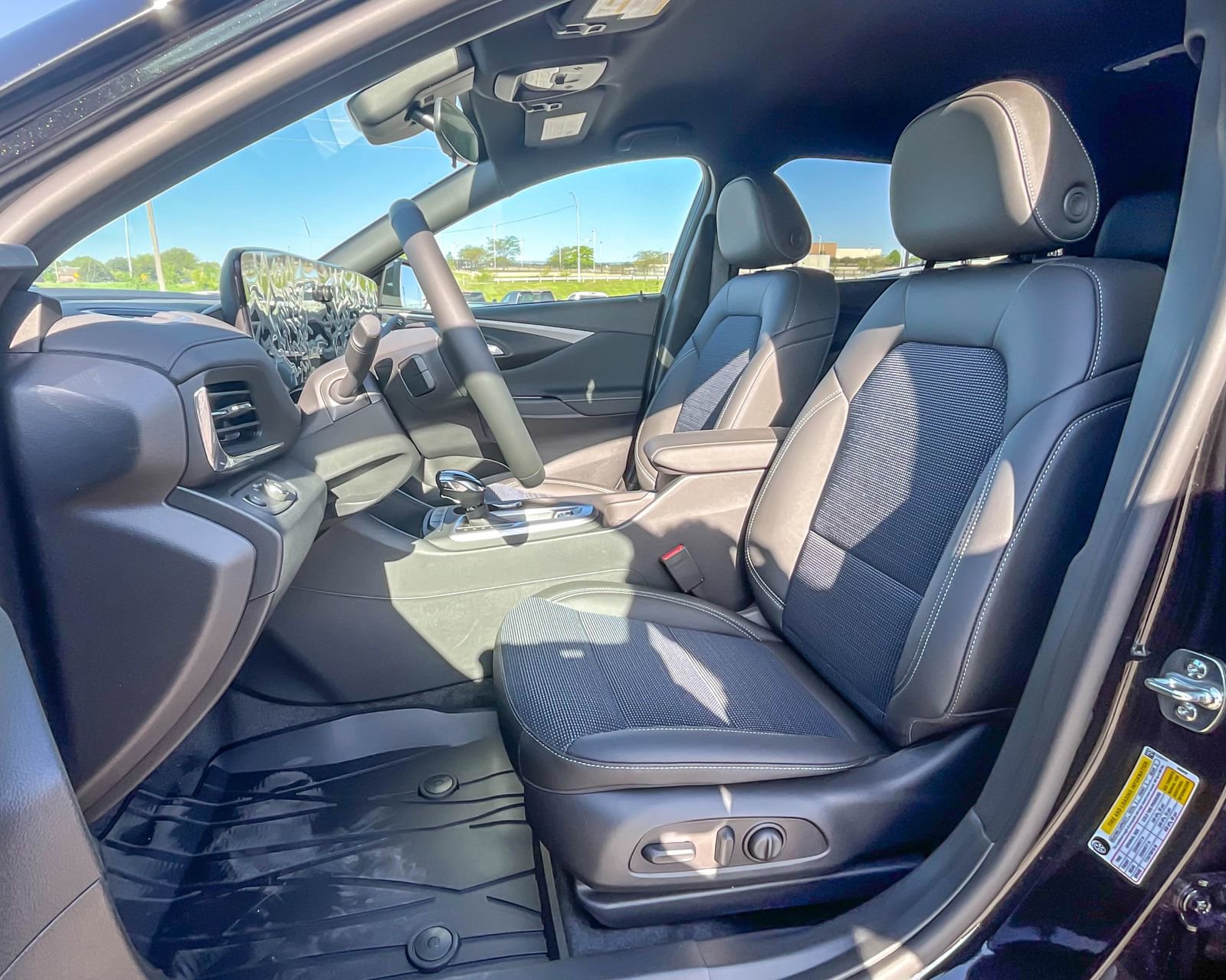 2025 Buick Envista Preferred photo 10