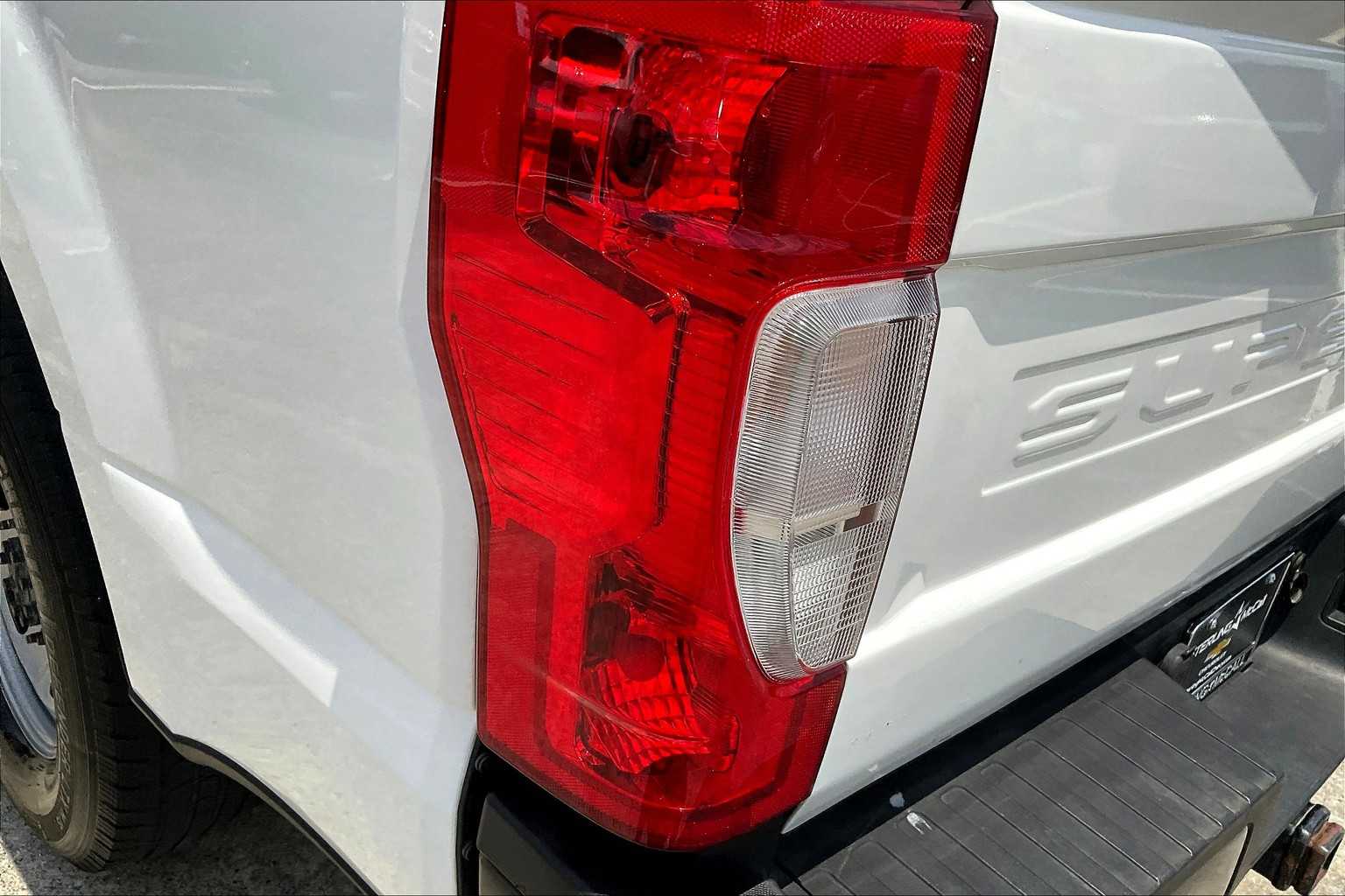2021 Ford F-350 XL photo 25