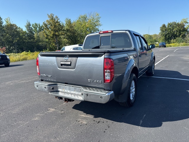 2016 Nissan Frontier SV photo 3