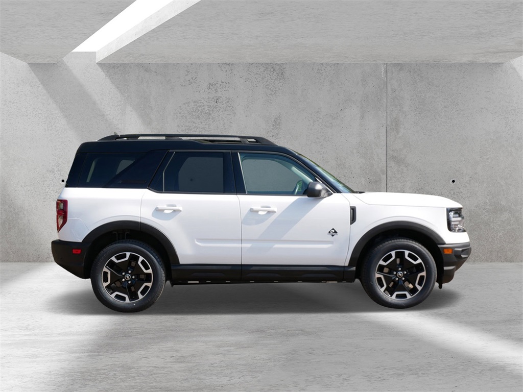Used 2022 Ford Bronco Sport Outer Banks with VIN 3FMCR9C61NRD84008 for sale in White Bear Lake, Minnesota