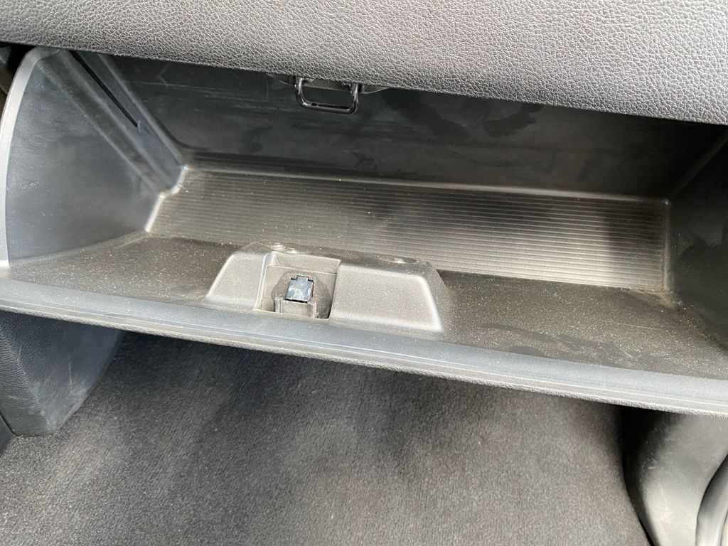 2023 Ram 1500 Classic SLT photo 18