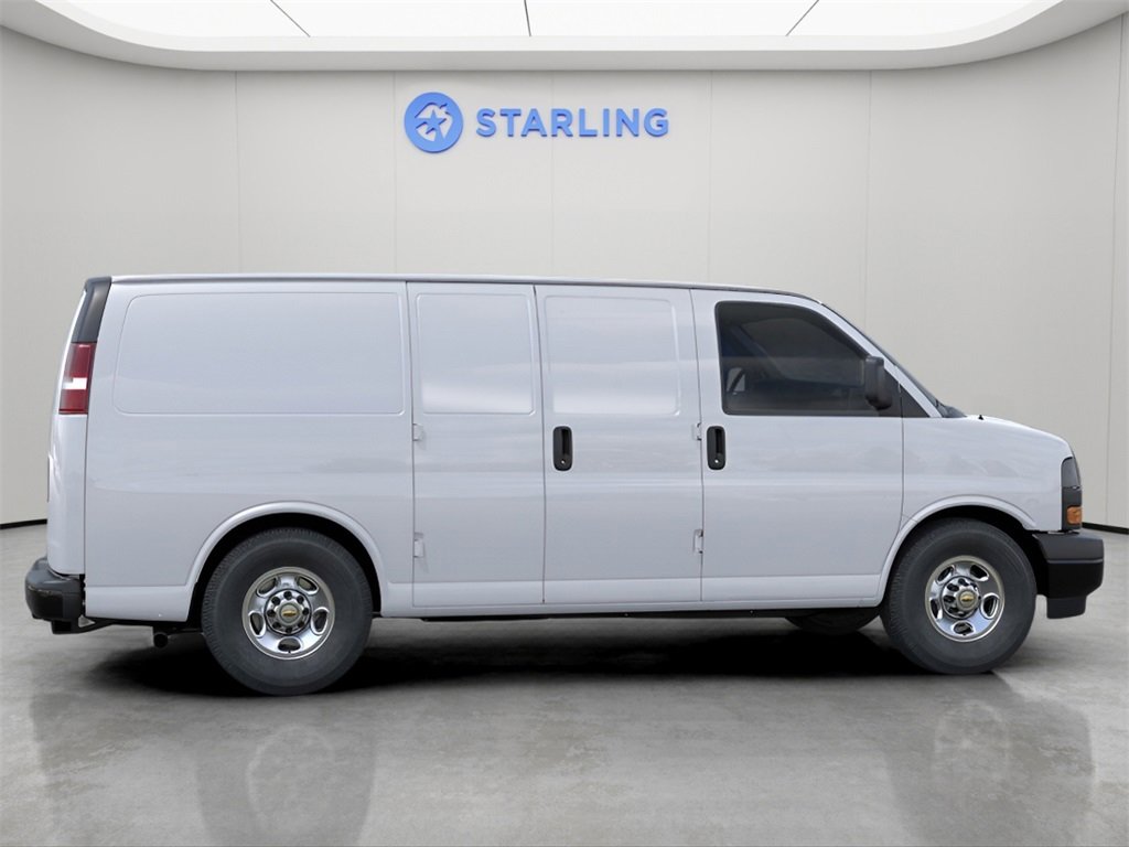 2025 Chevrolet Express Cargo 2500 photo 3