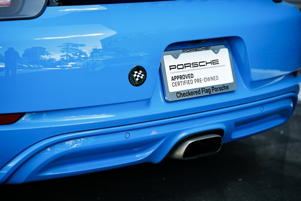 2025 Porsche Cayman photo 16