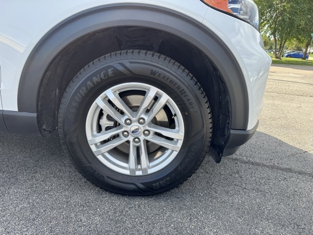 2023 Ford Explorer Base photo 11