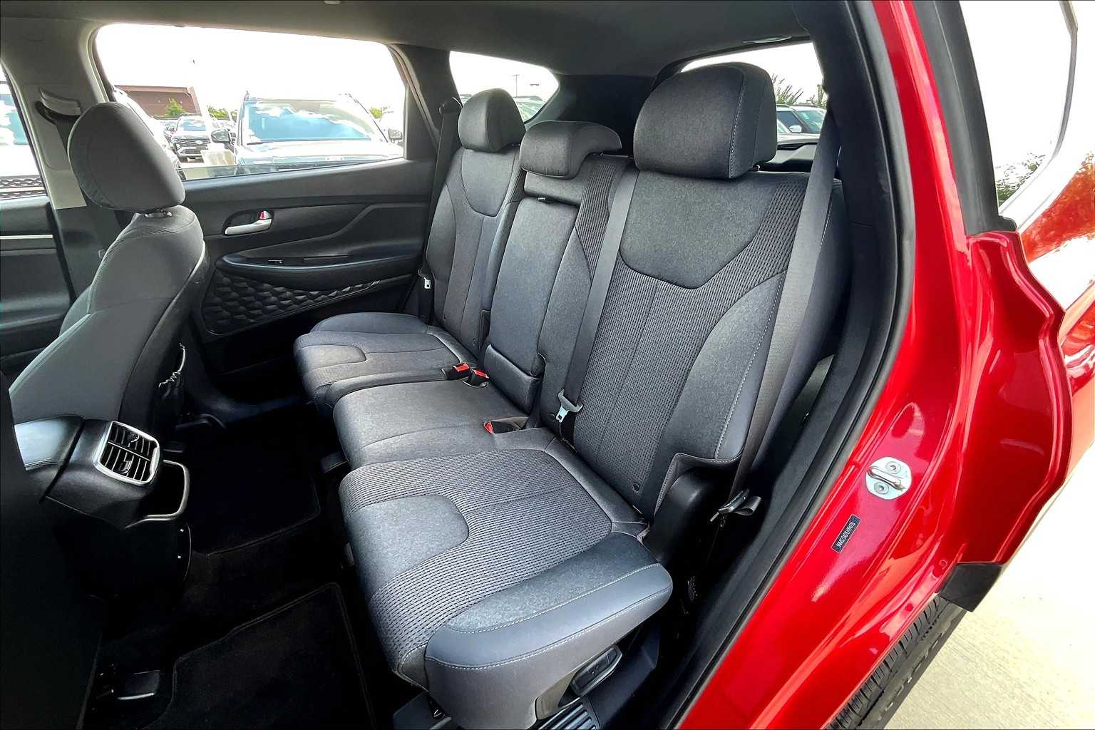 2020 Hyundai Santa Fe SE photo 19